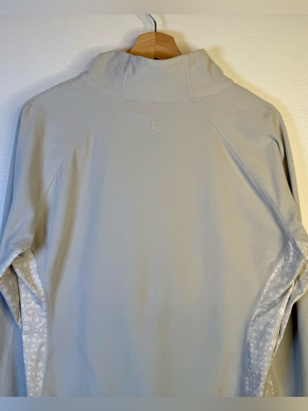 Lole Women’s Light Gray Quarter-Zip Pullover Top Size XL - Picture 9 of 16